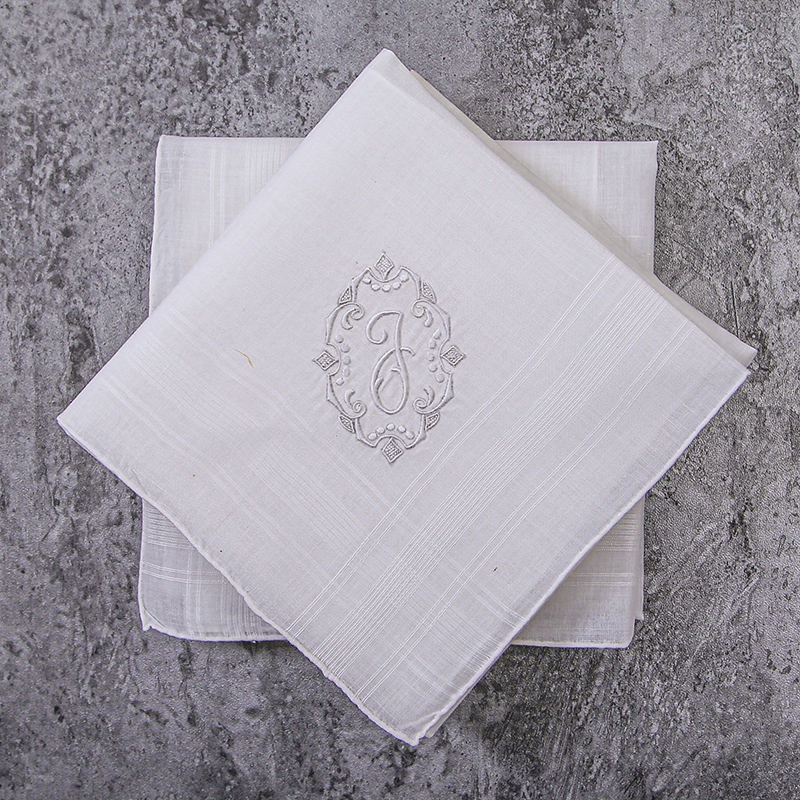 Set of 2pcs Luxurious, Elegant - Monogrammed Handkerchief 리뷰 및 가격