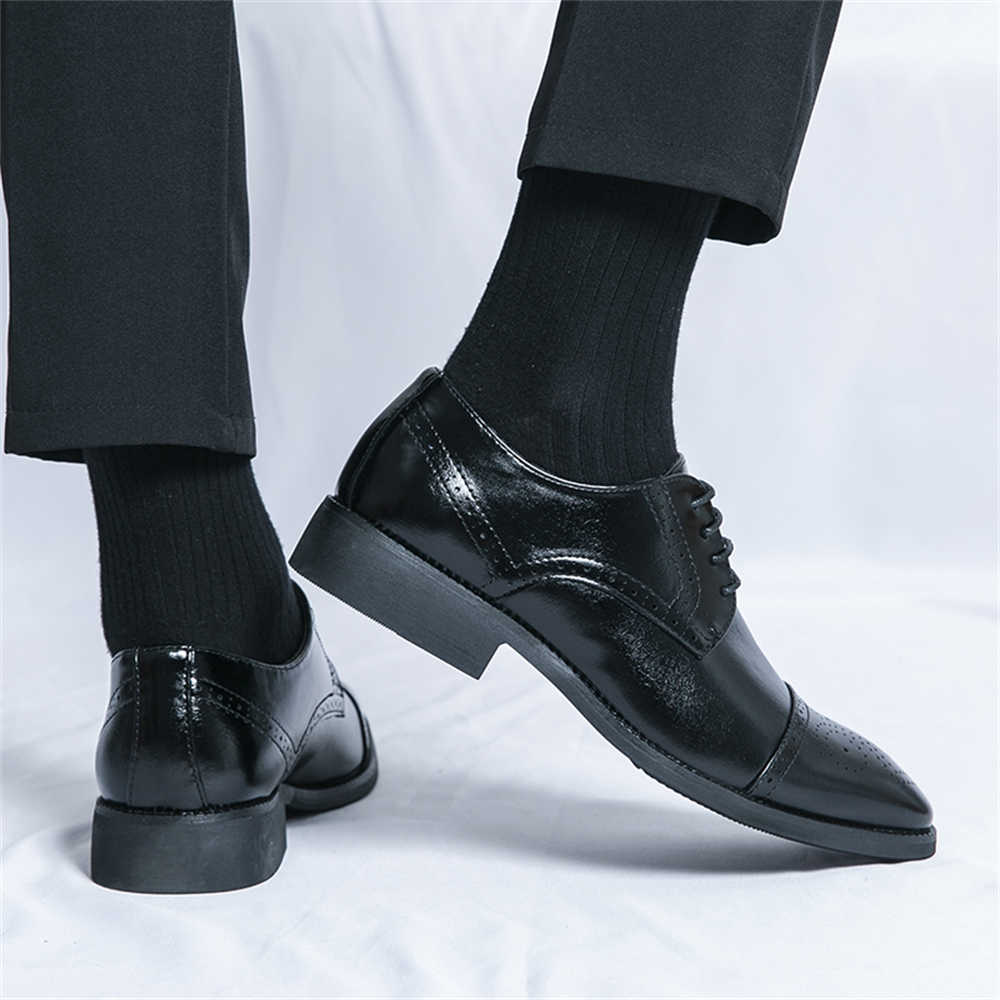 Number 44 Semi-formal Running  - Men Formal Wear With Sneakers 리뷰 및 가격